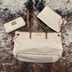 Michael Kors Cream and Tan Tote Bag Set